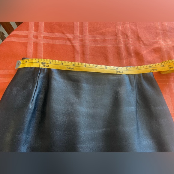 Women’s size 6 Firenze Leather skirt great condition - Picture 3 of 8